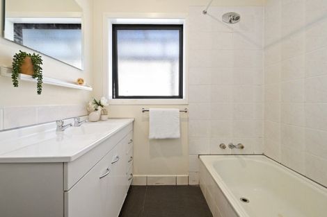 Photo of property in 9 Turner Place, Pukekohe, 2120