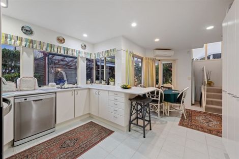 Photo of property in 1/207 Oceanbeach Road, Mount Maunganui, 3116