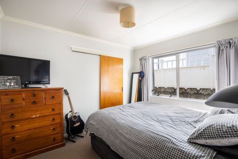 Photo of property in 3/10 Karamu Street, Strandon, New Plymouth, 4312