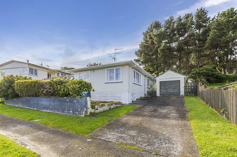 Photo of property in 74 Arahura Crescent, Waitangirua, Porirua, 5024