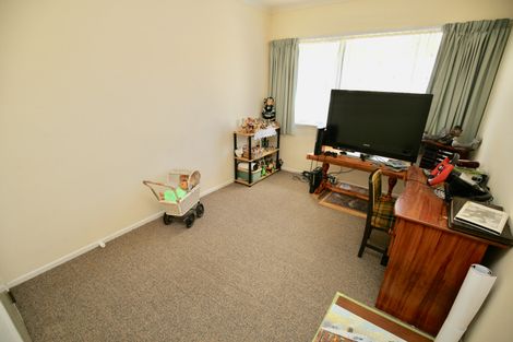 Photo of property in 2 Rata Avenue, Huntly, 3700