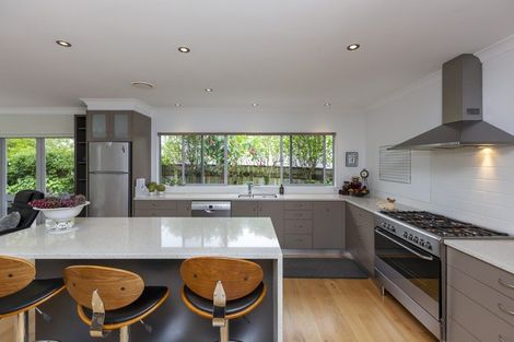 Photo of property in 8 River Glade, Waikanae, 5036