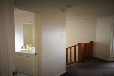 Photo of property in 62b Hogarth Rise, West Harbour, Auckland, 0618