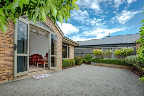 Photo of property in 2/252 Mairehau Road, Burwood, Christchurch, 8083