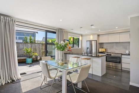 Photo of property in 9 Cassinia Close, Papamoa Beach, Papamoa, 3118