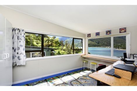Photo of property in 29 Hope Drive, Okiwi Bay, French Pass, 7193