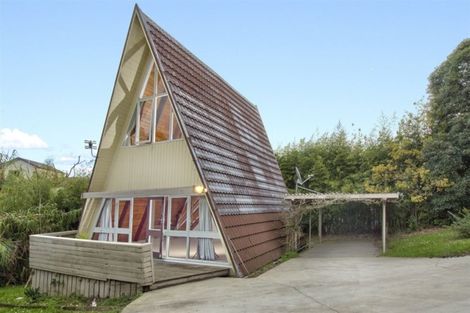 Photo of property in 24 Cornwall Street, Te Atatu South, Auckland, 0610