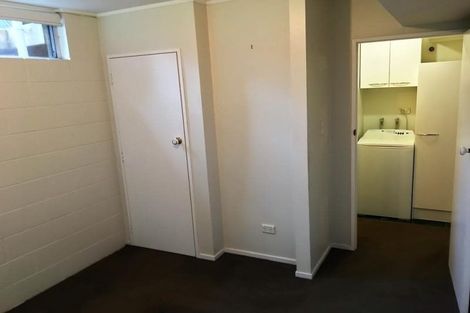 Photo of property in 4 Freshney Place, Hillpark, Auckland, 2102