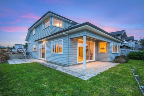 Photo of property in 135 Endeavour Drive, Whitby, Porirua, 5024