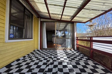 Photo of property in 10 Nogat Avenue, Papatoetoe, Auckland, 2024