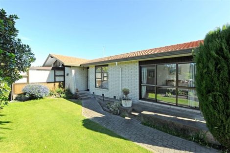 Photo of property in 11 Nyoli Street, Northcote, Christchurch, 8052