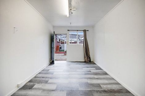 Photo of property in 52 Hall Avenue, Mangere, Auckland, 2022