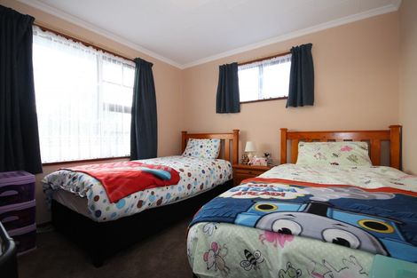 Photo of property in 40 Renfrew Street, Waikiwi, Invercargill, 9810