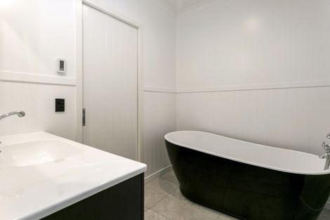 Photo of property in 16 Forest Road, Oruanui, Taupo, 3384