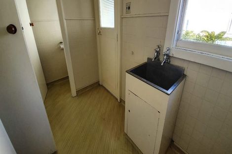 Photo of property in 117 Somerfield Street, Somerfield, Christchurch, 8024