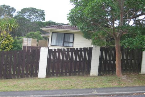 Photo of property in 32 Glastron Place, Bayview, Auckland, 0629