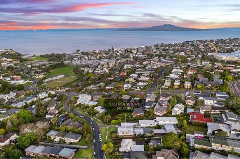 Photo of property in 1/11 Penning Road, Milford, Auckland, 0620