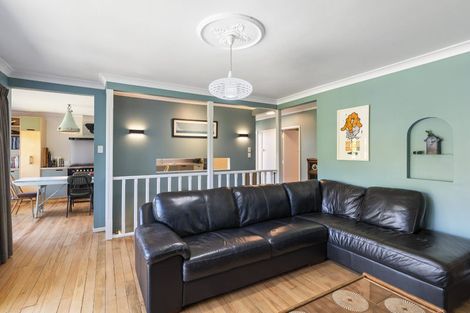 Photo of property in 25 Glen Road, Raumati South, Paraparaumu, 5032