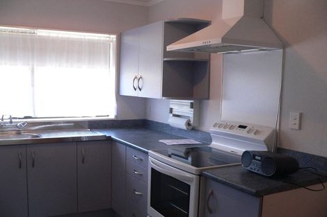 Photo of property in 33a Hinau Street, Tawa, Wellington, 5028