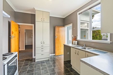 Photo of property in 3 Winchester Street, Levin, 5510