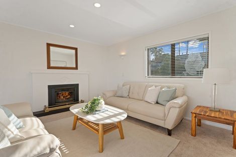 Photo of property in 1/23 Park Rise, Campbells Bay, Auckland, 0630