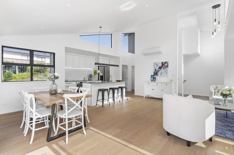 Photo of property in 54a Awaroa Road, Sunnyvale, Auckland, 0612