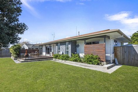 Photo of property in 7 Chadwick Place, Highbury, Palmerston North, 4412
