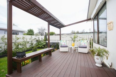 Photo of property in 504 Grove Road, Mayfair, Hastings, 4122