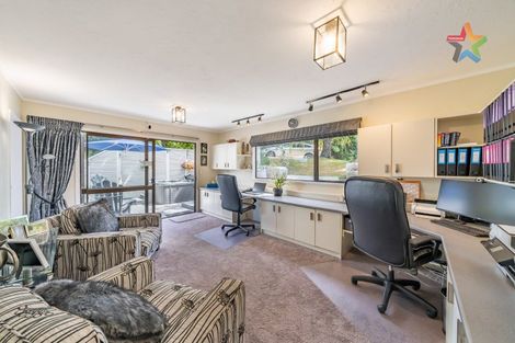 Photo of property in 18 Jacaranda Grove, Maungaraki, Lower Hutt, 5010