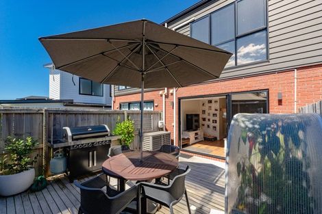 Photo of property in 58 Turret Lane, Hobsonville, Auckland, 0616