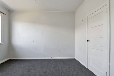 Photo of property in 28 Cornwall Street, Eltham, 4322