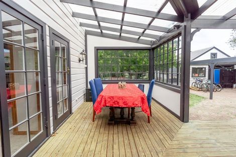 Photo of property in 54 Brightwater Terrace, Terrace End, Palmerston North, 4410