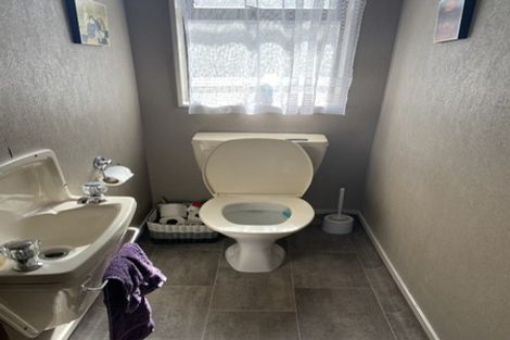 Photo of property in 1/52 Avondale Road, Taradale, Napier, 4112