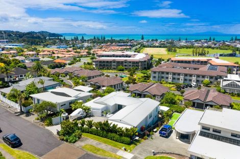 Photo of property in 33 The Ritz, Orewa, 0931