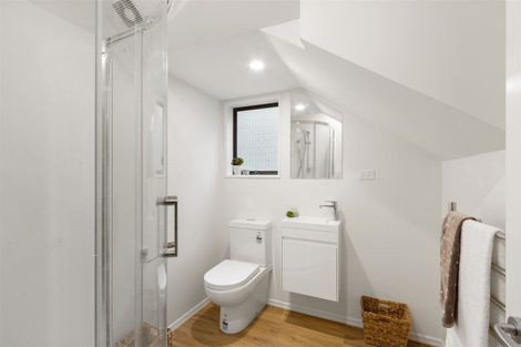 Photo of property in 9 Holly Road, Merivale, Christchurch, 8014