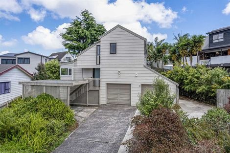 Photo of property in 38 Eugenia Rise, Totara Heights, Auckland, 2105