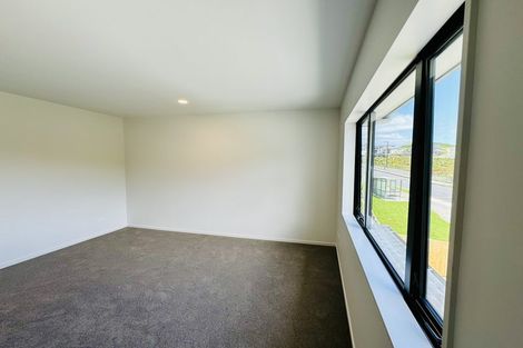 Photo of property in 72 Arran Drive, Orewa, 0931