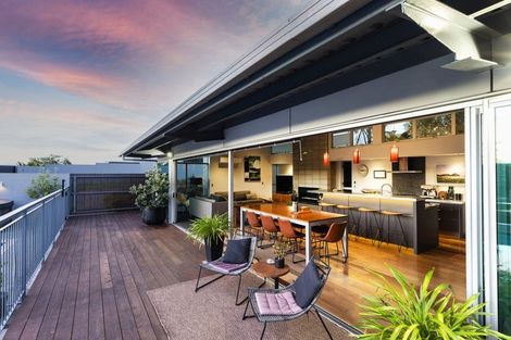 Photo of property in 3 Sasaram Lane, Cashmere, Christchurch, 8022