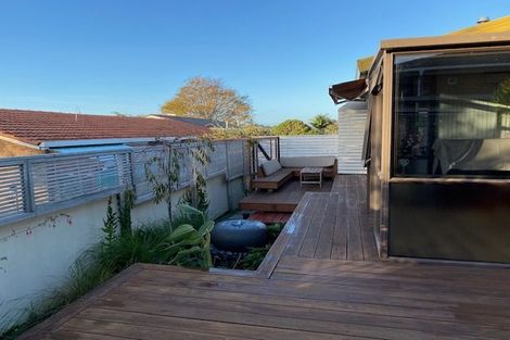 Photo of property in 2/83 Bramley Drive, Farm Cove, Auckland, 2012