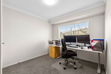 Photo of property in 33 Merriman Place, Pyes Pa, Tauranga, 3112