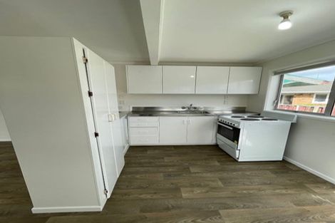 Photo of property in 3 Addison Drive, Glendene, Auckland, 0602