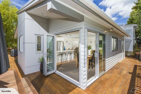 Photo of property in 22a Reynolds Place, Torbay, Auckland, 0630