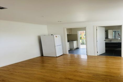 Photo of property in 120 Birkdale Road, Birkdale, Auckland, 0626