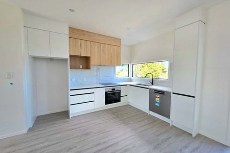 Photo of property in 4/128 Vodanovich Road, Te Atatu South, Auckland, 0610