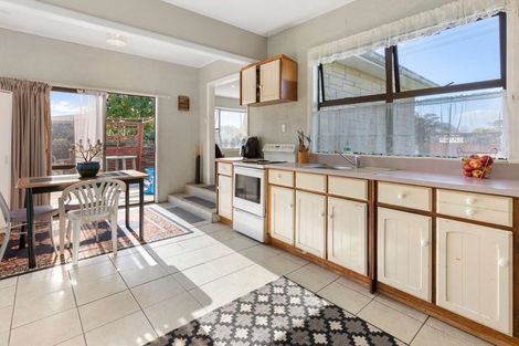 Photo of property in 4 Karenga Street, Koutu, Rotorua, 3010