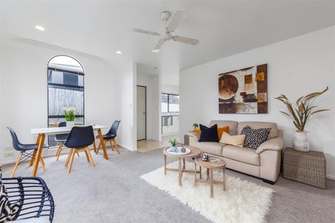 Photo of property in 23/5 Brixton Road, Manly, Whangaparaoa, 0930