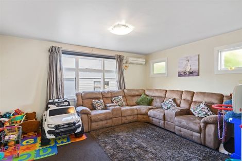 Photo of property in 855 Main North Road, Belfast, Christchurch, 8051