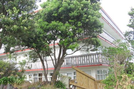 Photo of property in 15/1 Duchess Place, Maupuia, Wellington, 6022