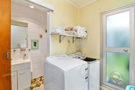 Photo of property in 9a Tapsell Road, Fairy Springs, Rotorua, 3015