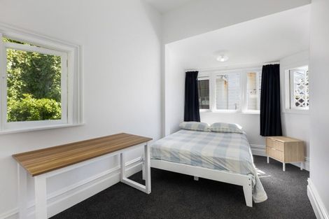 Photo of property in 78a Kelburn Parade, Kelburn, Wellington, 6012